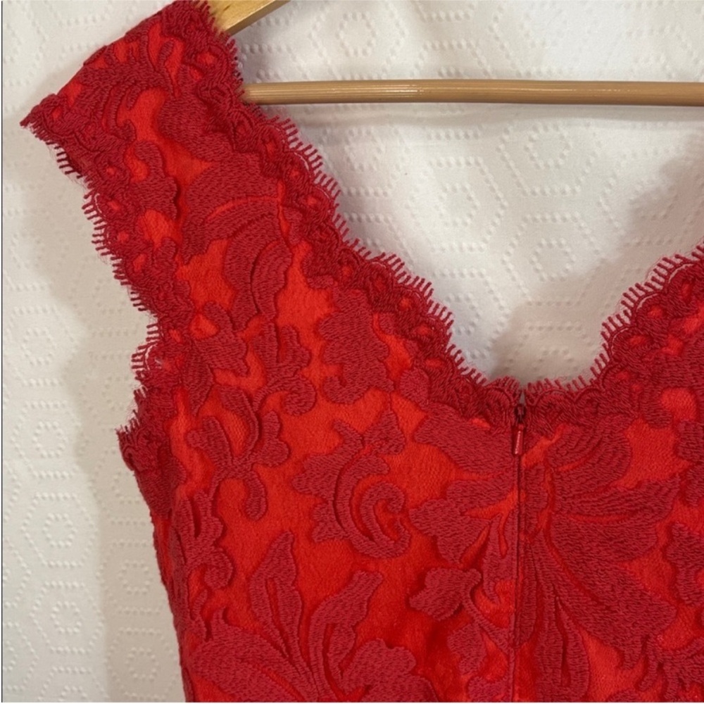 Tadashi Shoji Red Lace Pencil Dress Size 8 - Picture 11 of 12